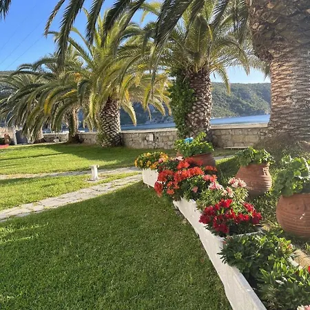 Studios Meliton Appart hôtel 3*