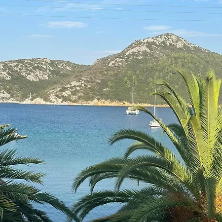 Hotel apartamentowy Meliton *