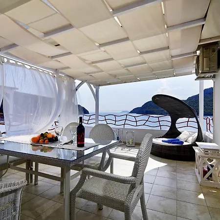 Hotel apartamentowy Meliton